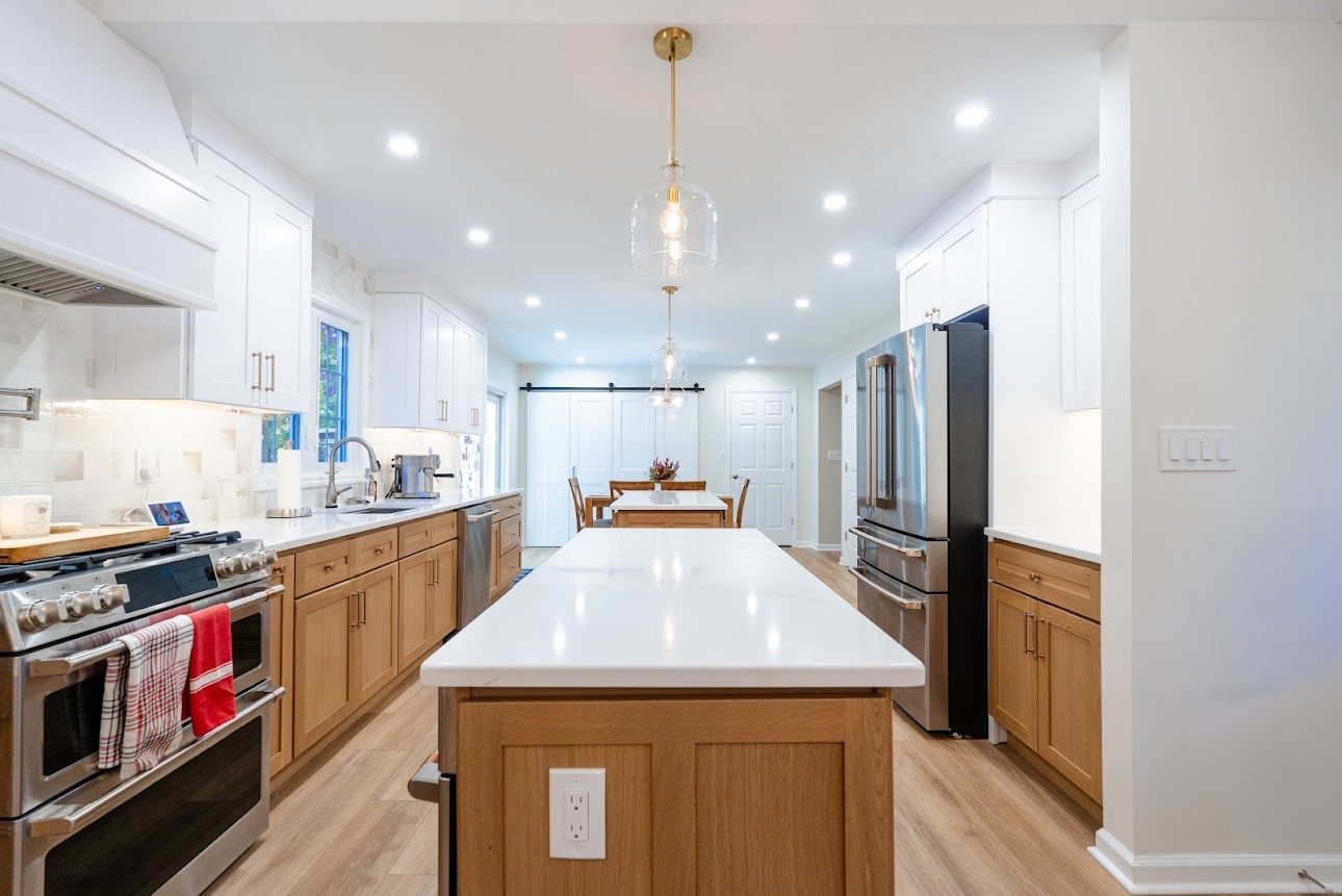 Traditional Chef's Kitchen — Photo 1